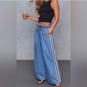 NWT FREE MARKET by Flying Tomato Wide Leg Drawstring Denim Pants w/Side Stripe L